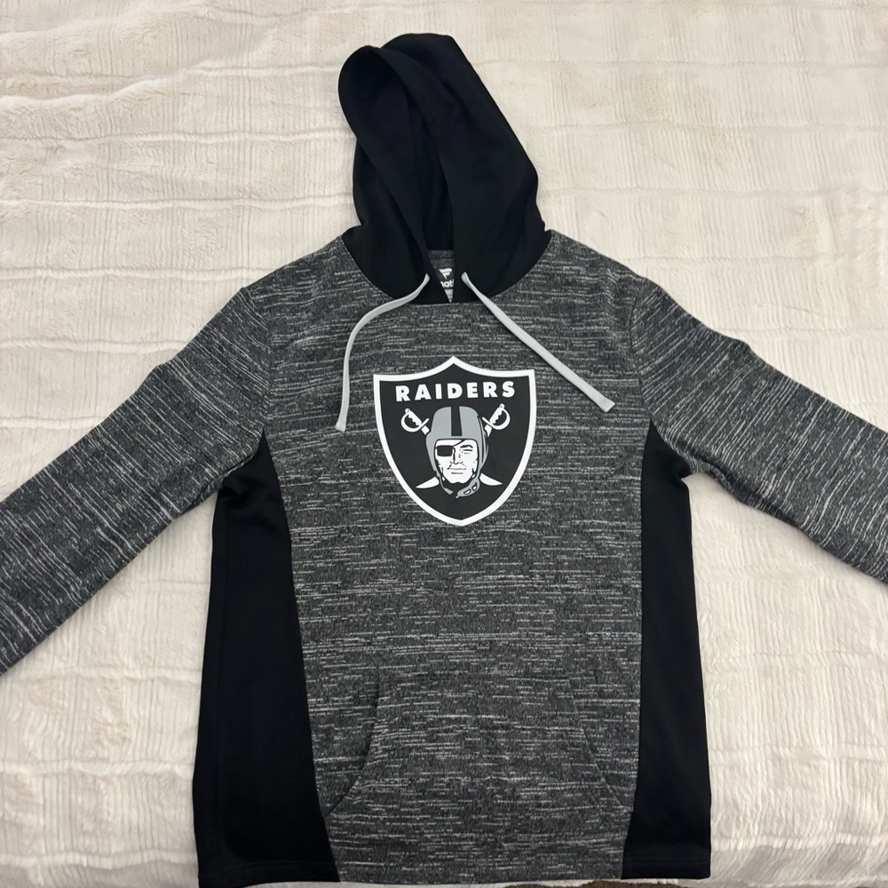 Fanatics Las Vegas Raiders pullover hoodie men’s size medium